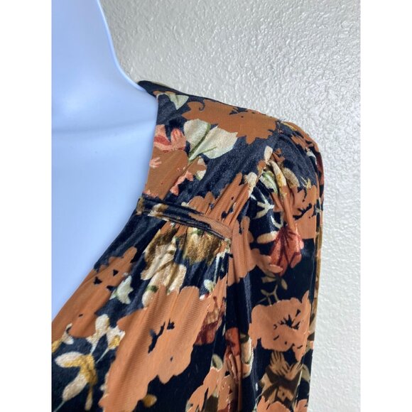 ASTR The Label Velvet Burnout Floral Lanita Wrap Dress Size Medium Long Sleeve - Picture 16 of 16